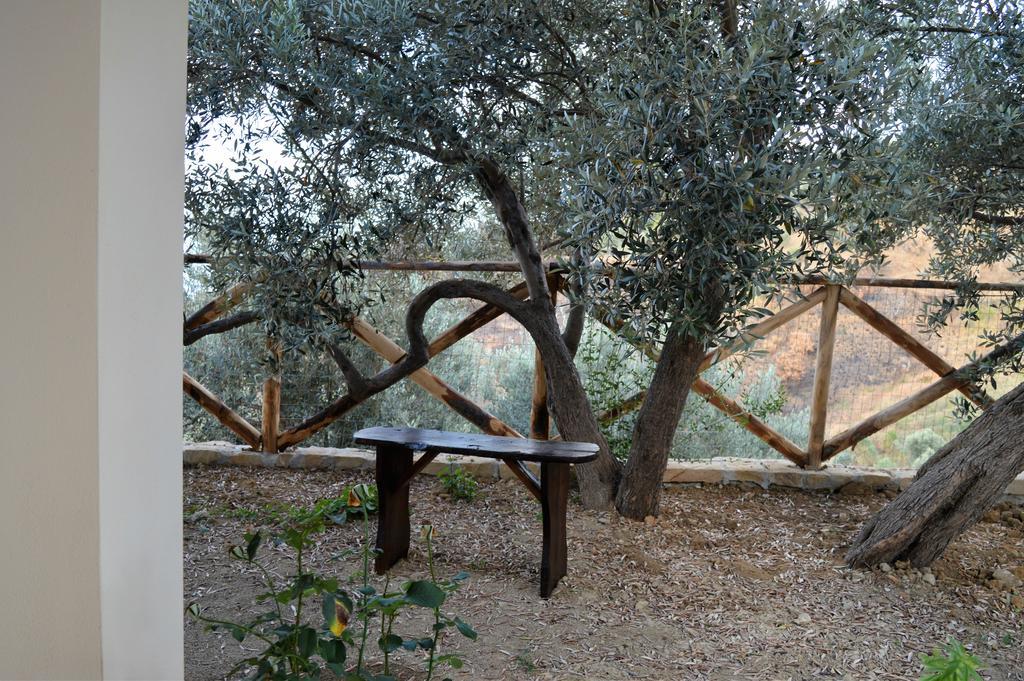 Agriturismo Pattina Villa Pettineo Buitenkant foto
