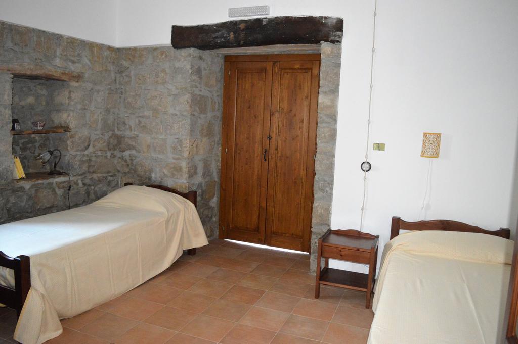 Agriturismo Pattina Villa Pettineo Buitenkant foto